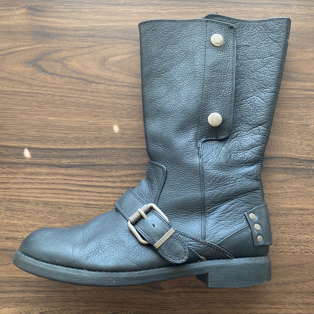 Black Boots